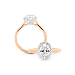Oval Cut Engagement Ring
