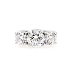 Round Brilliant Cut Diamond Trilogy Ring